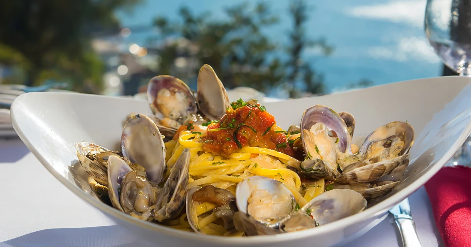 Panduan Makanan Santa Cruz. Restoran Terbaik, Kafe & Makanan Pesisir